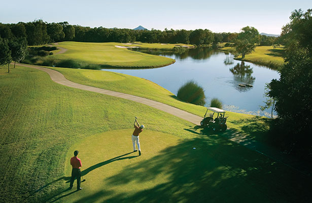 At Noosa Springs, 10 freshwater lakes come into play on 12 of the 18 holes of this Graham Papworth design.