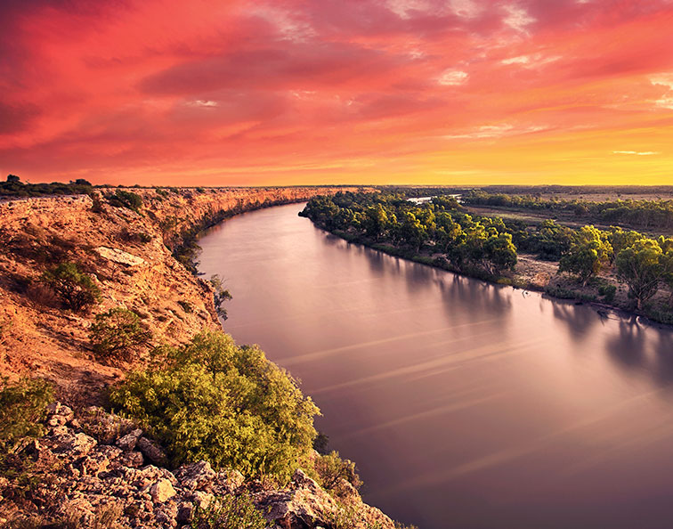 Golf on the Murray River