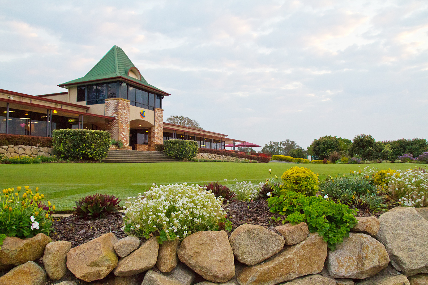 Nudgee Golf Club is in a great location for golfers living in or visiting Brisbane.