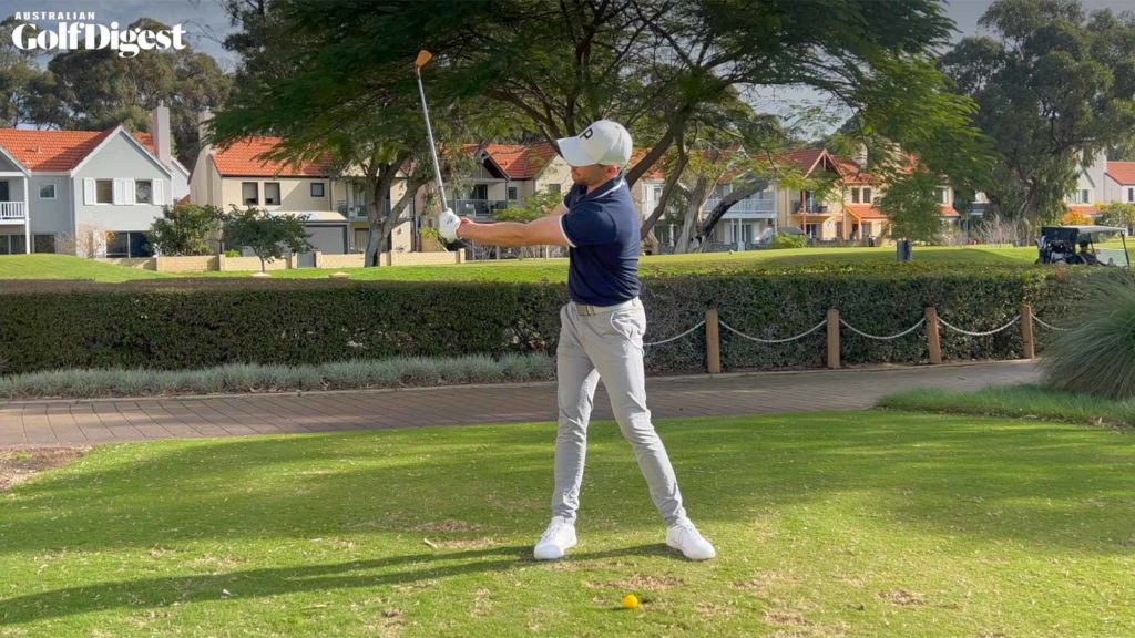 Kerrod Gray: Straight left arm