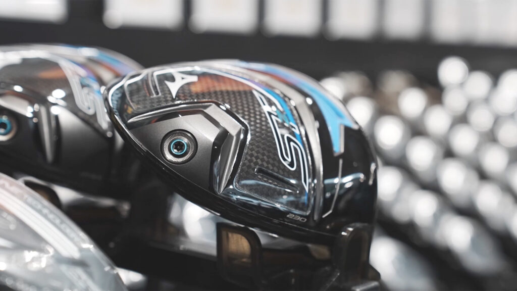 Closer look: Mizuno ST-230 drivers