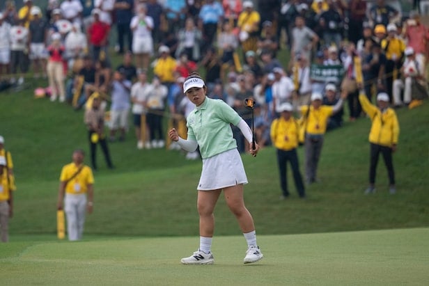 British Open champion Yamashita dazzles in Malaysia, storms from 8 back then wins in playoff